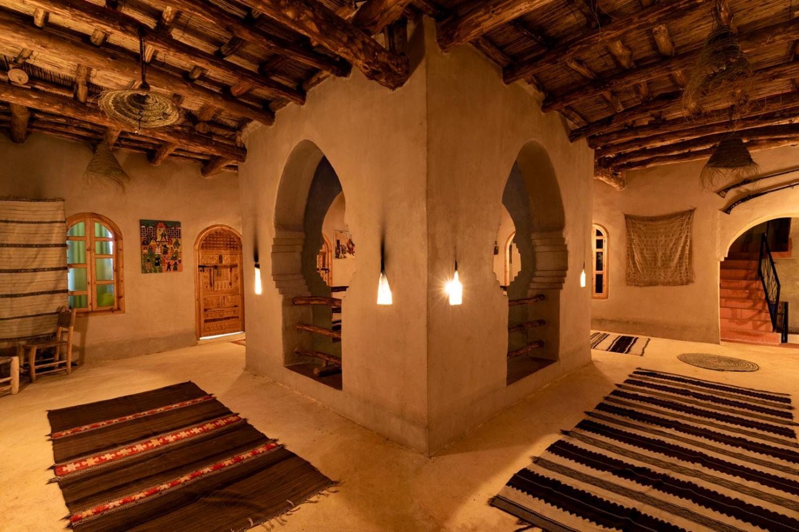 Bed and Breakfast Kasbah Tebi à Ait Benhaddou Extérieur photo