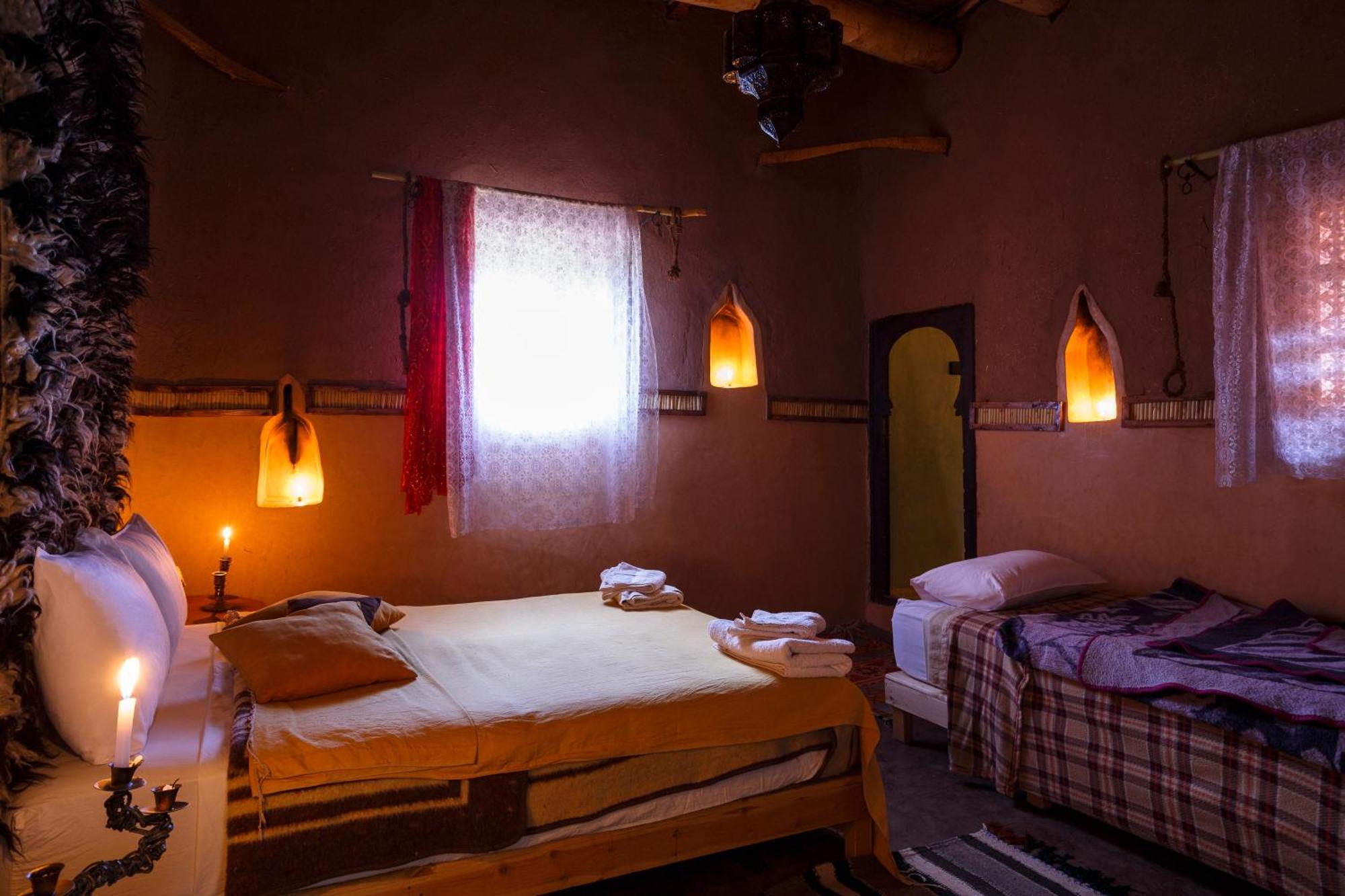 Bed and Breakfast Kasbah Tebi à Ait Benhaddou Extérieur photo