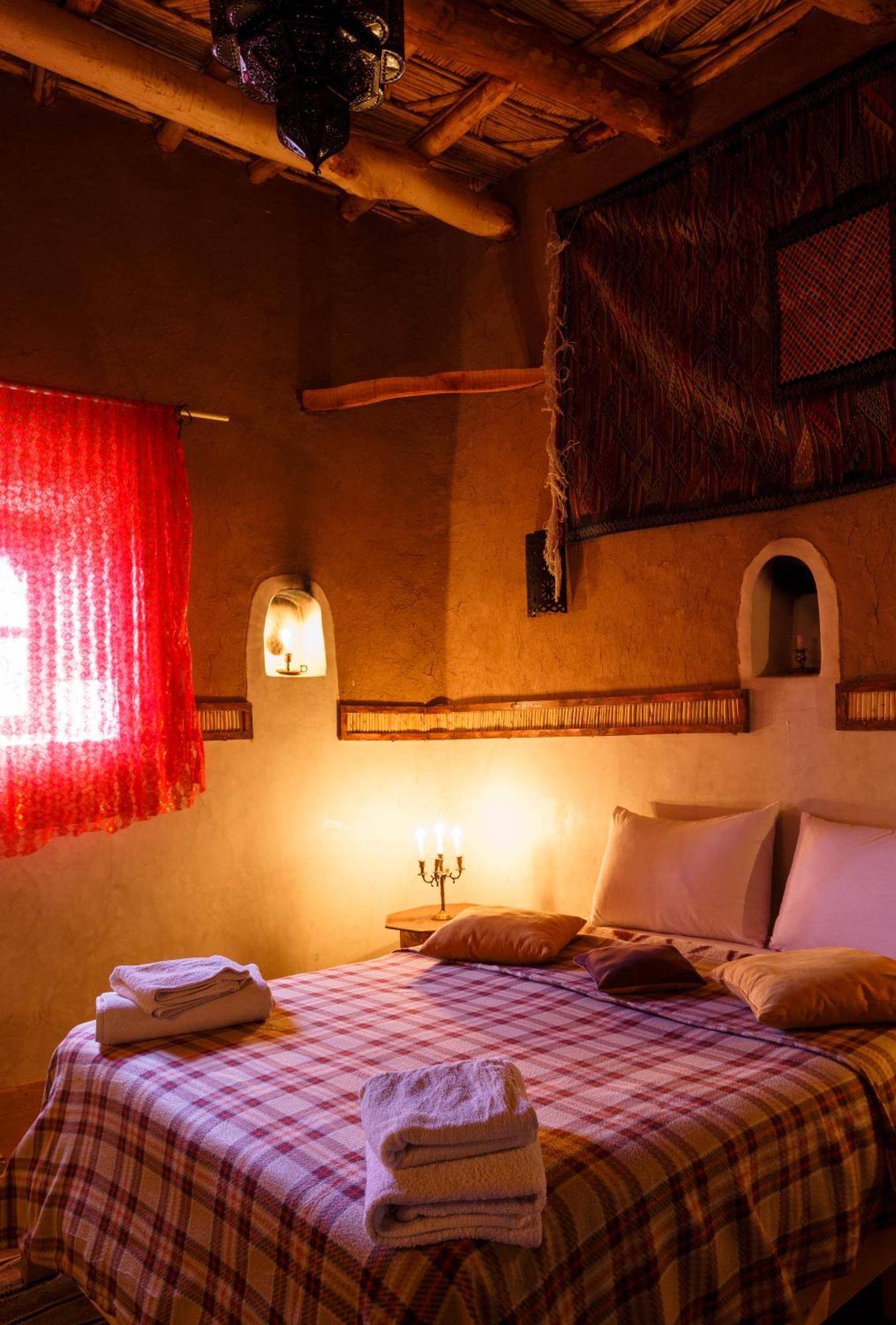 Bed and Breakfast Kasbah Tebi à Ait Benhaddou Extérieur photo