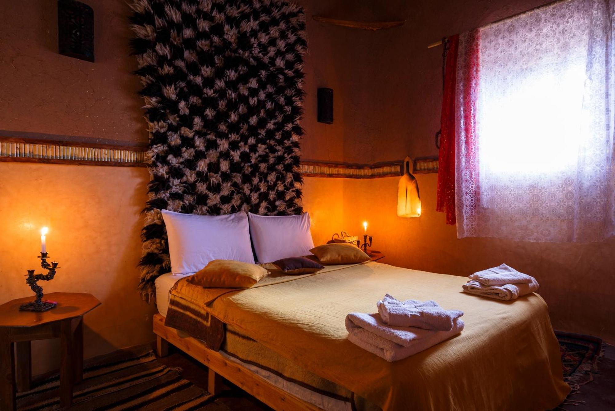 Bed and Breakfast Kasbah Tebi à Ait Benhaddou Extérieur photo